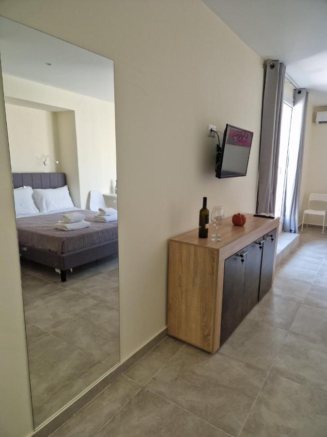 Ermou Studio Apartment Athens Exterior photo